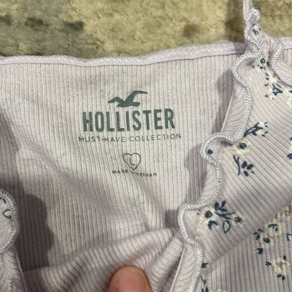 Hollister tank - Picture 2 of 2